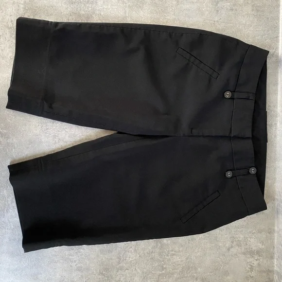 Capris - Picture 4 of 5